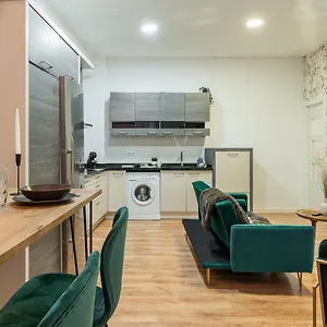 Tuguest Cetti Meriem Apartamento